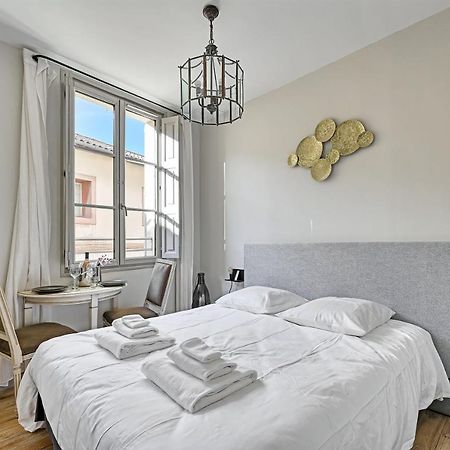 Au Coeur Des Papes, Dans Batisse De Charme Studios & Appartements En Coeur De Ville Avignon Extérieur photo